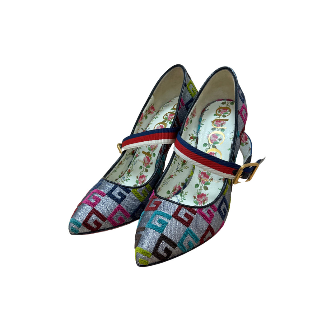 Gucci Size 38 Velvet GG Pumps