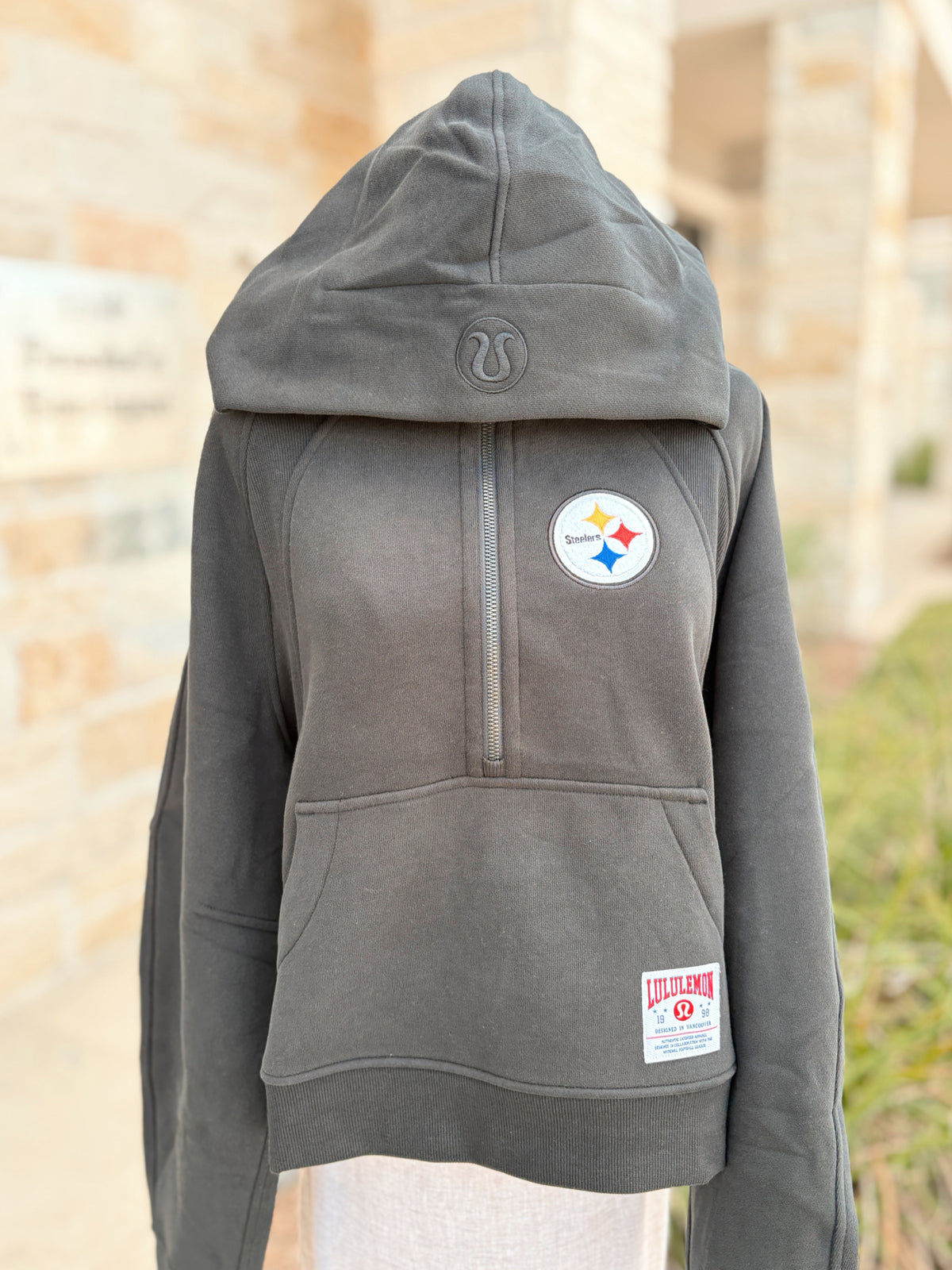 Lululemon NWT Size M/L Steelers Hoodie R/$168