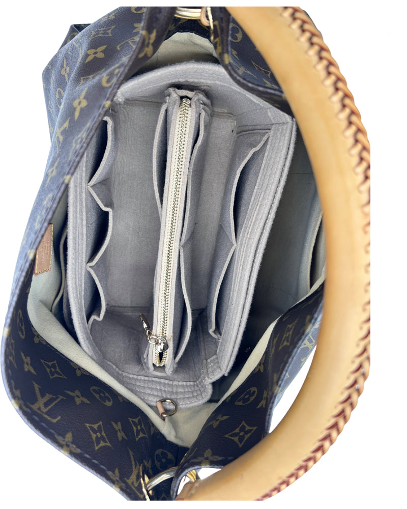 Louis Vuitton Artsy MM