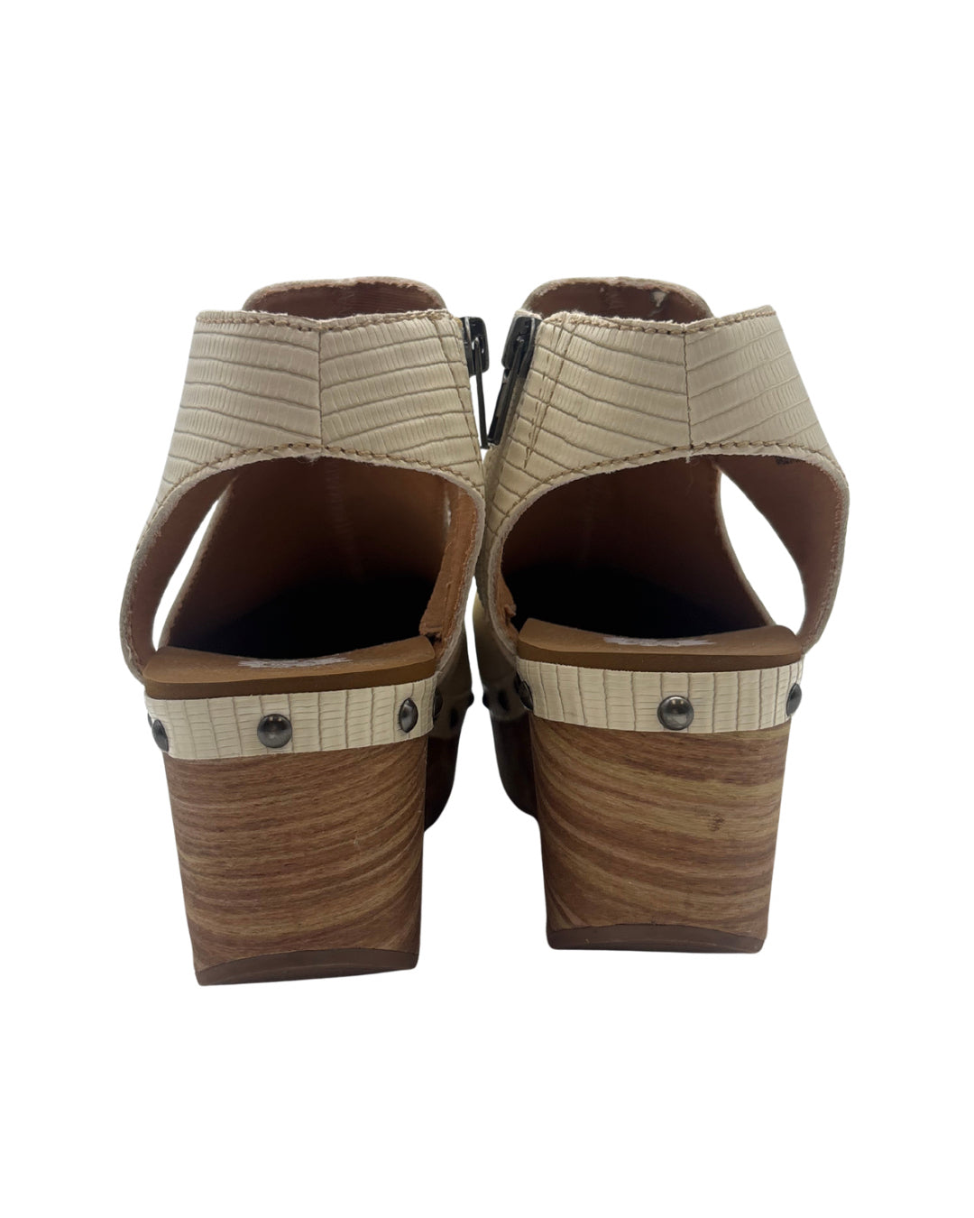 Yellow Box Size 7 Clogs
