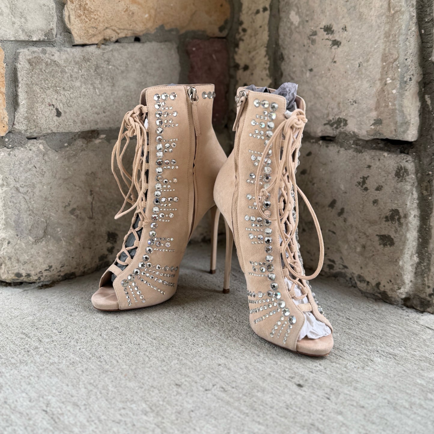 Giuseppe Zanotti Size 38.5 Beige Stilettos