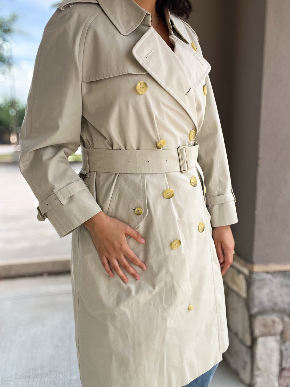 Burberry Size Large/X-Large Vintage Trench Coat