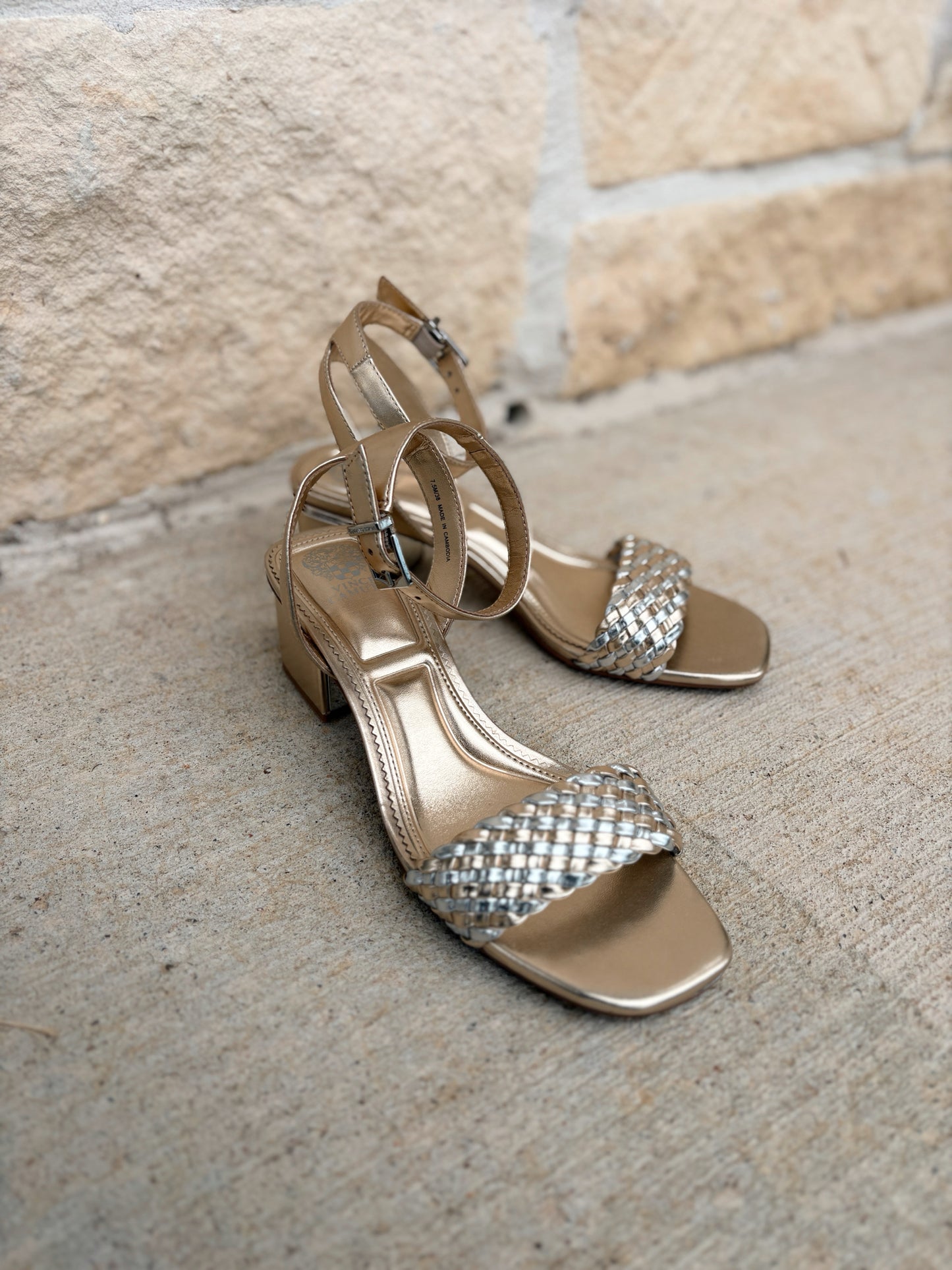 Vince Camuto Size 7.5 Heels