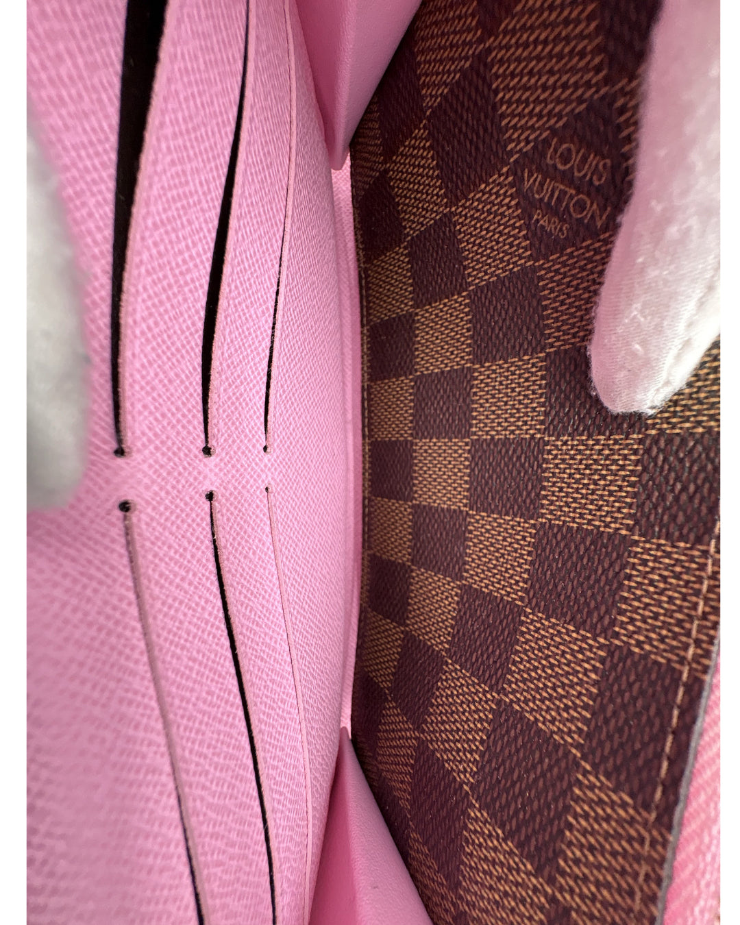 Louis Vuitton Sarah Wallet 2023 Christmas Animation Collection