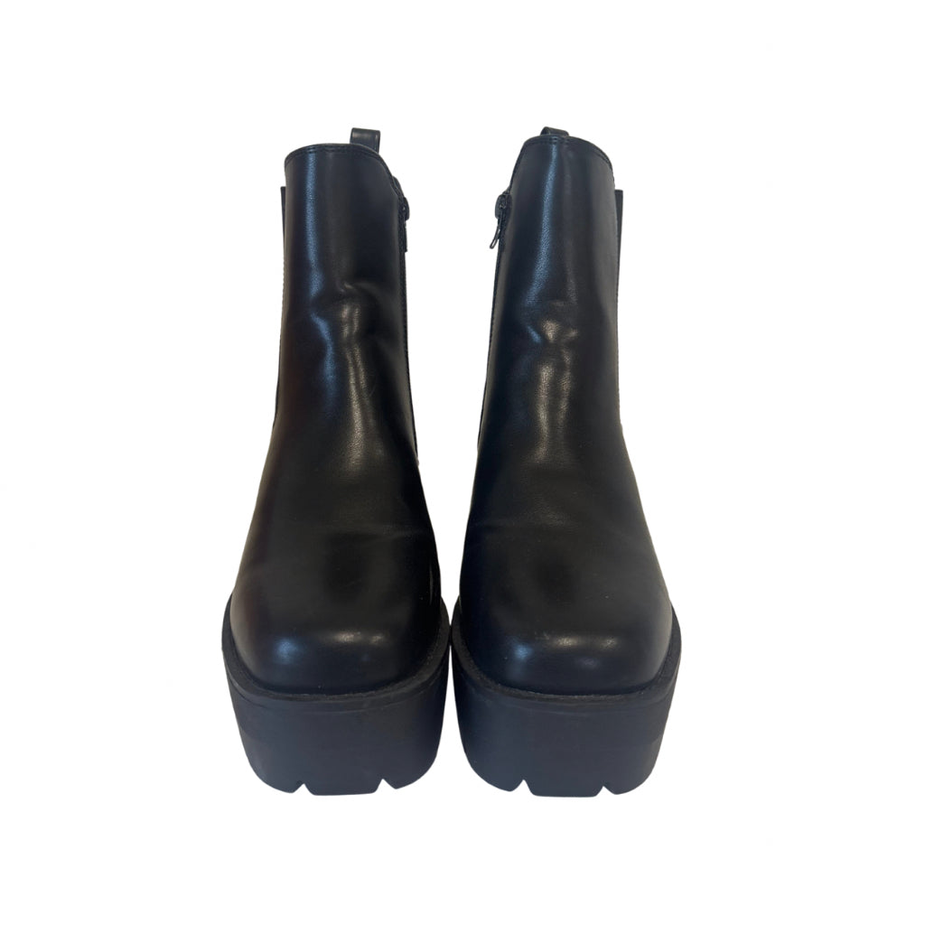 Madden Girl Size 8.5 Black Platform Boots