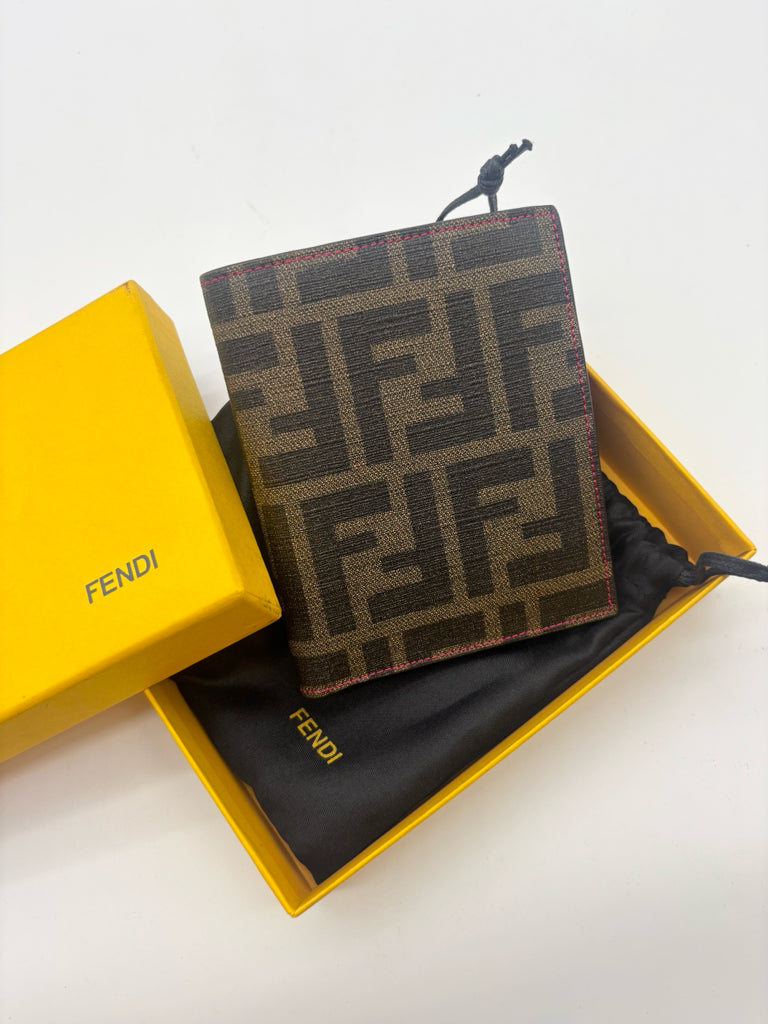 Fendi Size Monogram Wallet