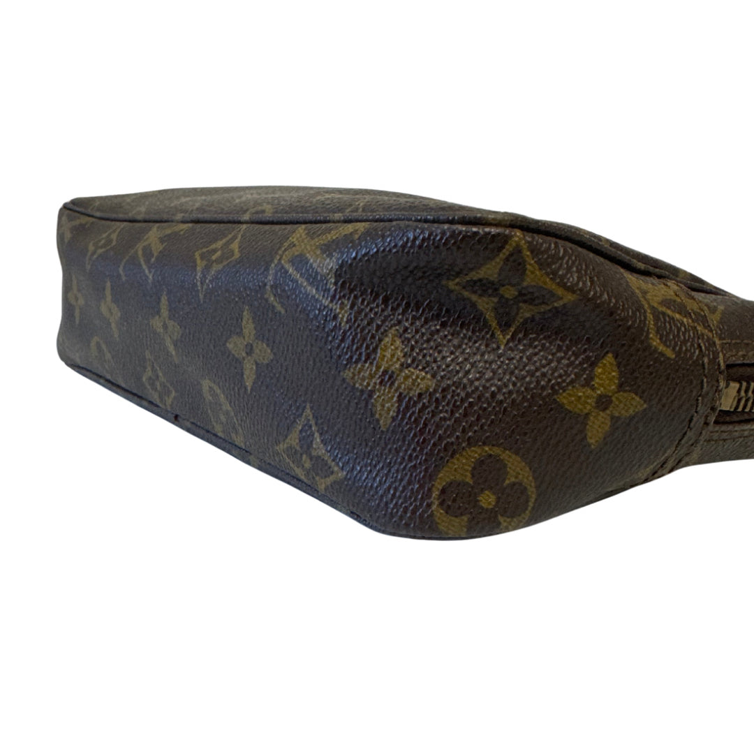 Louis Vuitton Trousse Toilette 23