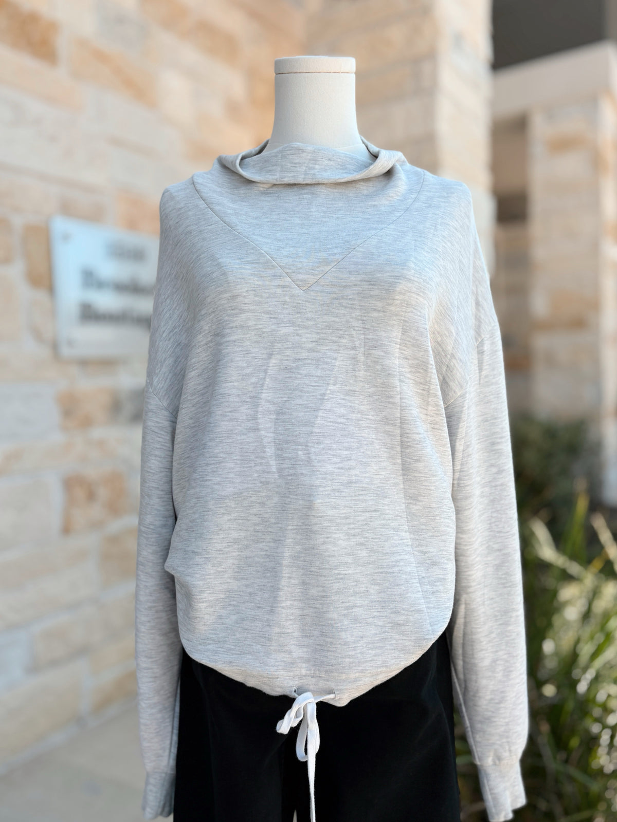 Varley Size Medium Top