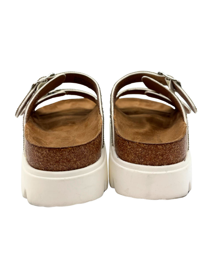 Hey Girl Size 7 Sandals