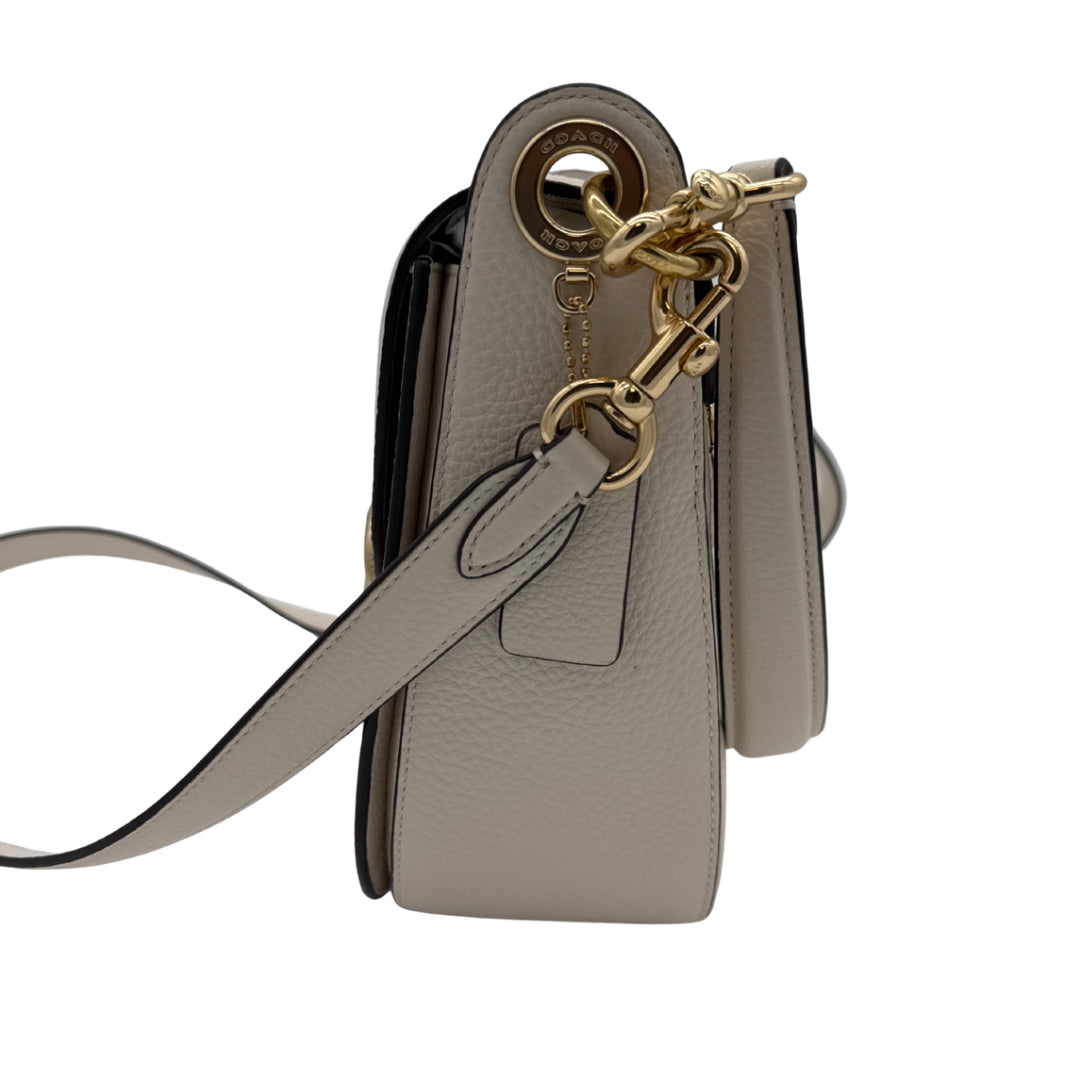 Coach White Kleo Shoulder Bag 23