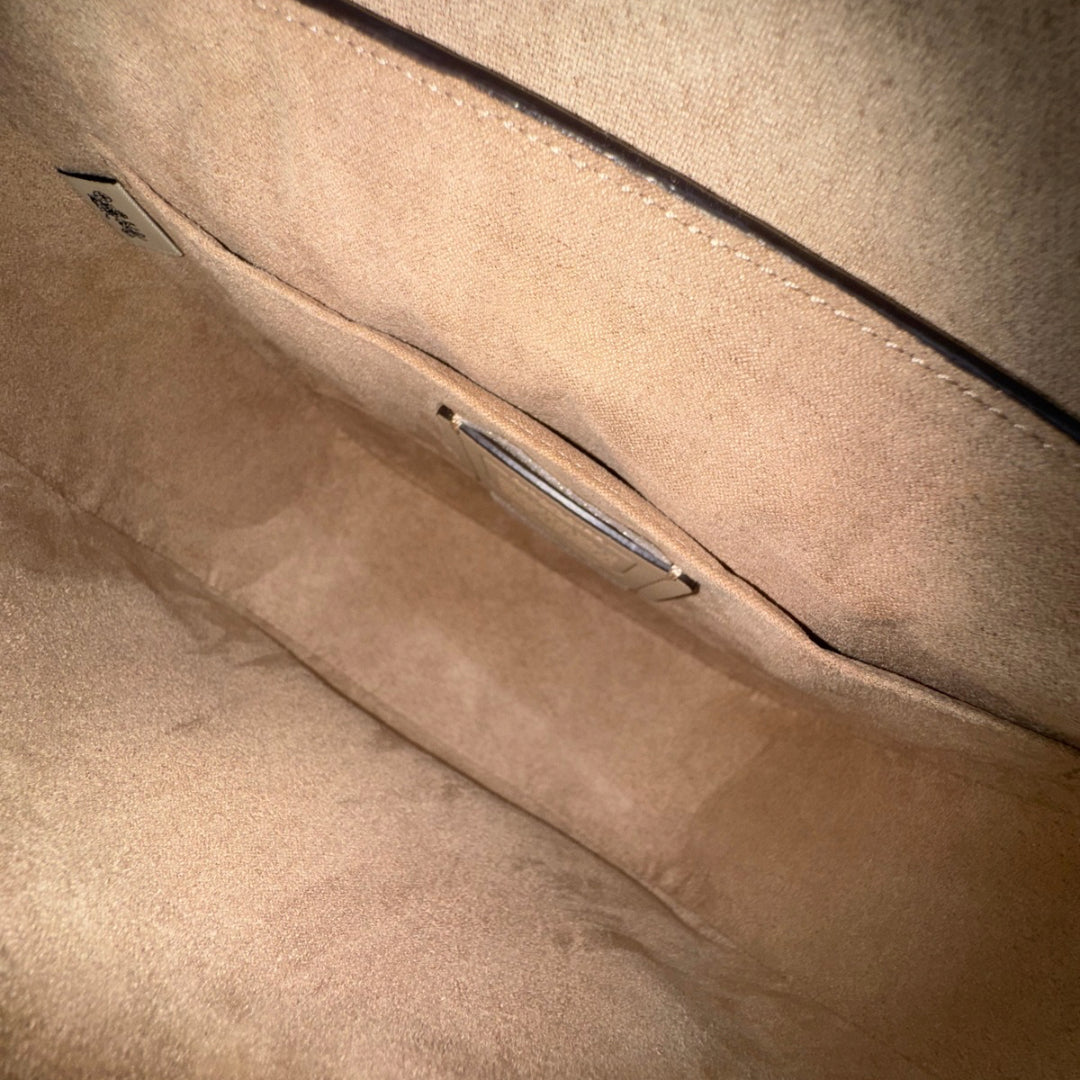 Coach White Kleo Shoulder Bag 23