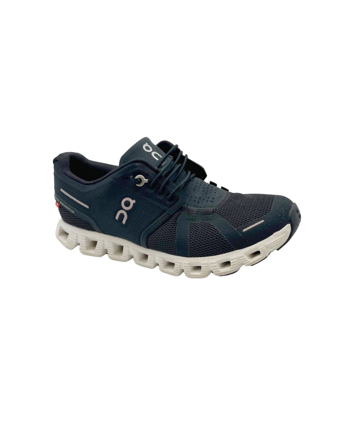 On Cloud Size 6 Black Sneaker