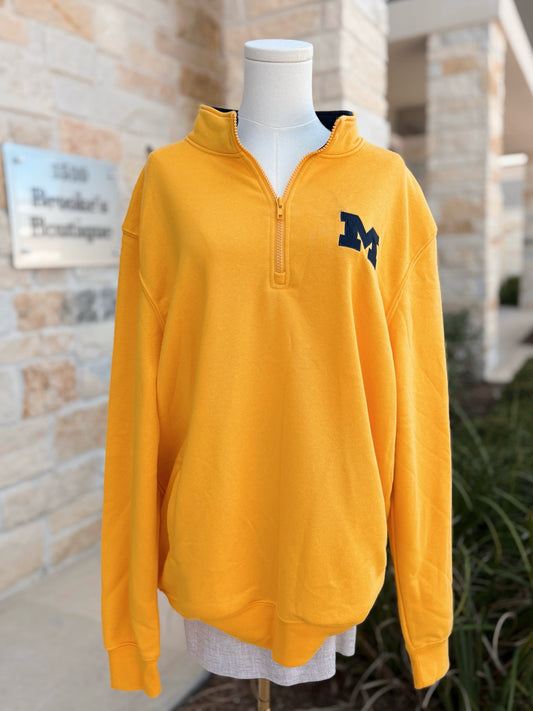 Colosseum Men's NWT Size M Michigan University Half-Zip Hoodie R/$80