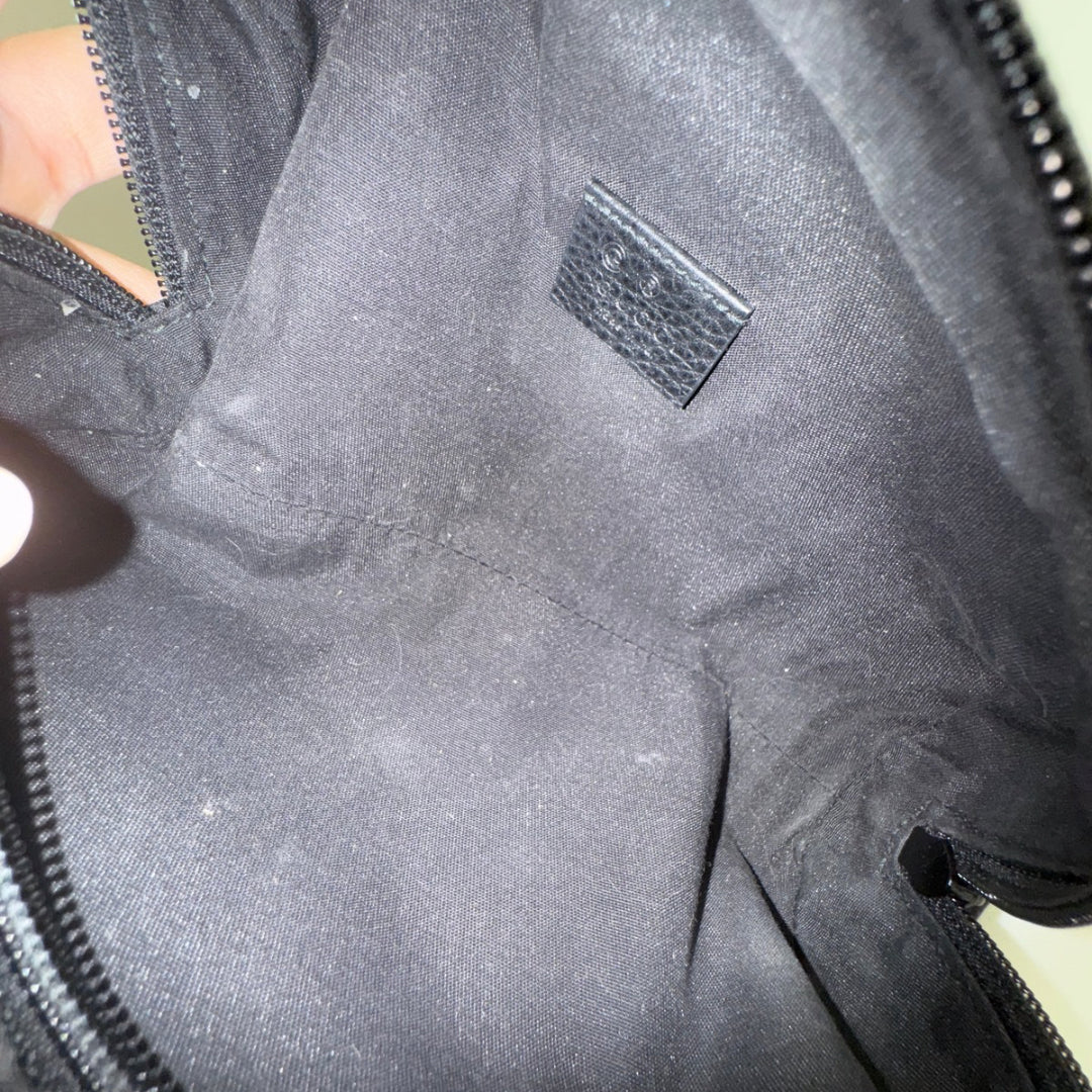 Gucci Canvas Zipper pouch