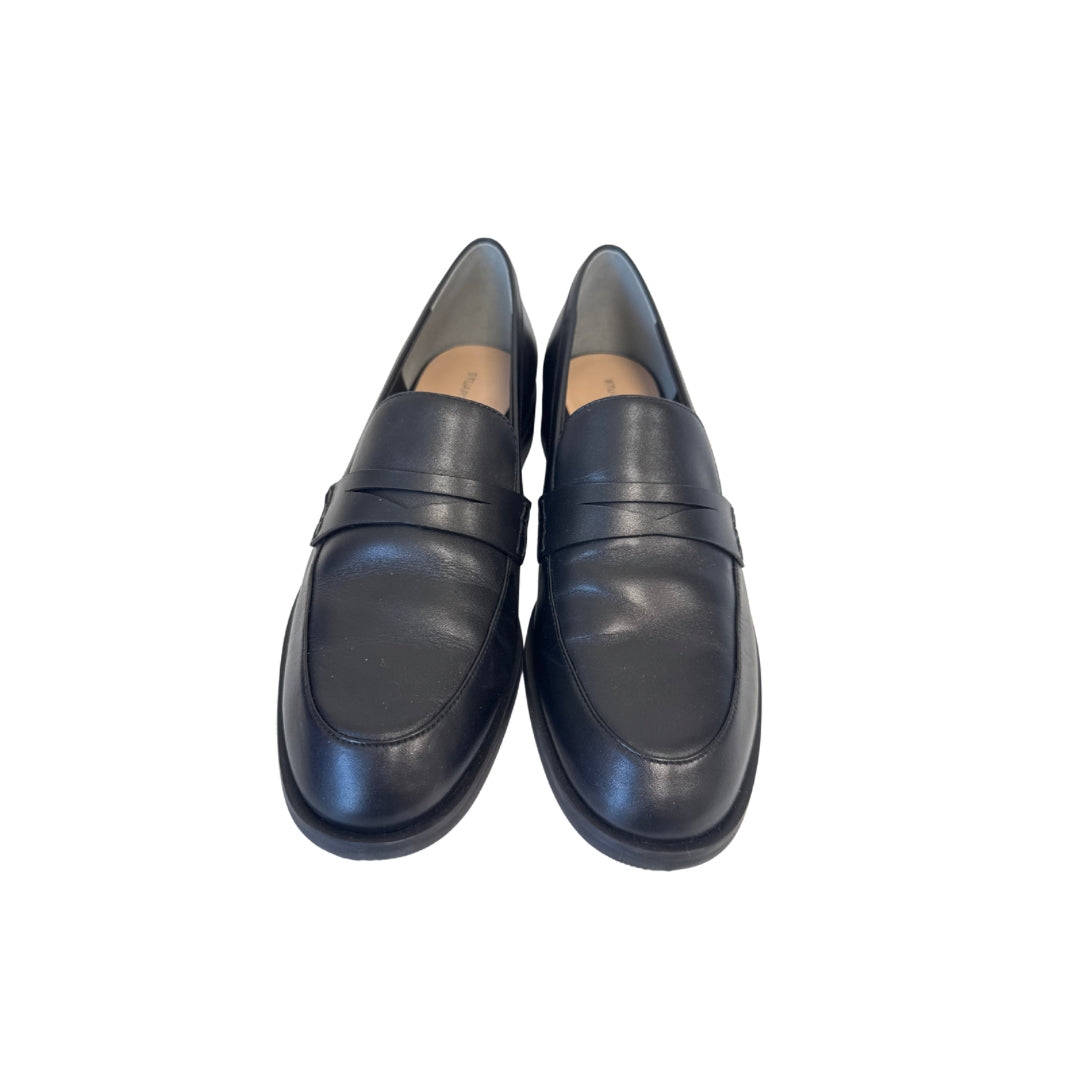 Stuart Weitzman Size 9.5 Black Loafers