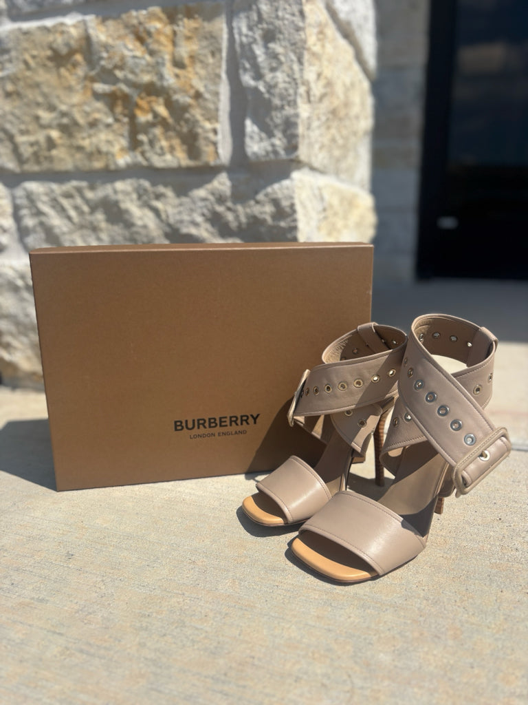 Burberry Size 39 Crosscross Heels