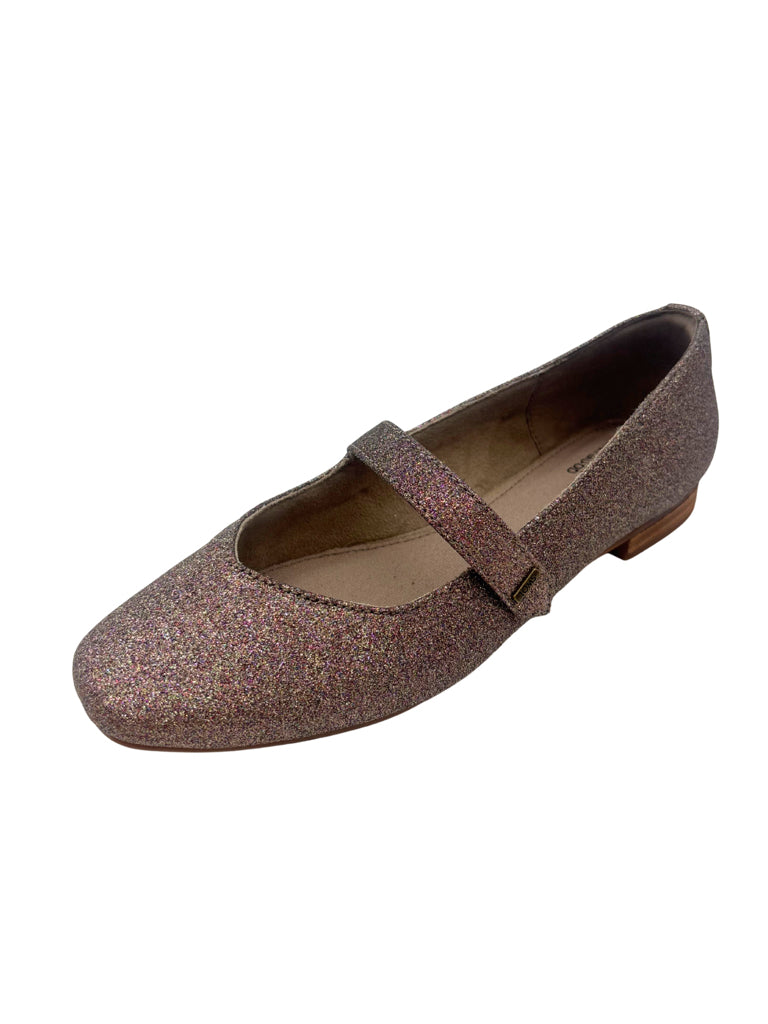 Toms Size 6.5 Pink Shoes