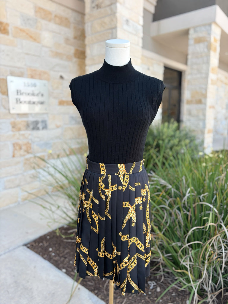 Versace Size 40 Skirt. Retails $1,095