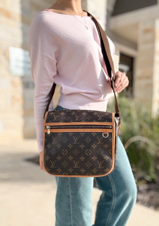 Louis Vuitton Bospere