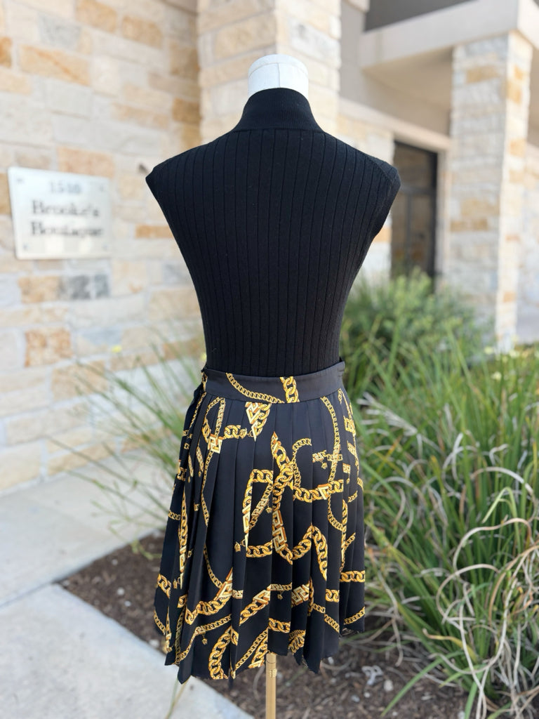 Versace Size 40 Skirt. Retails $1,095