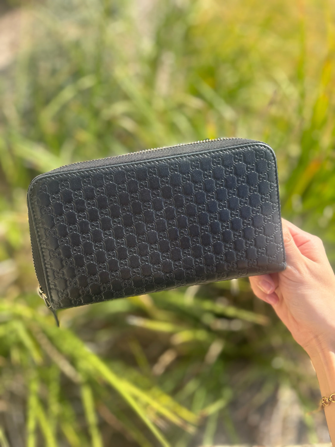 Gucci Black Zippy Wallet