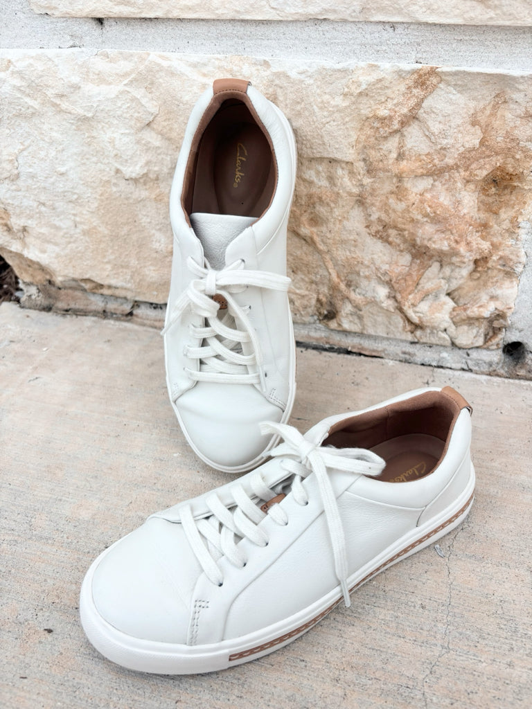 Clarks Size 6.5 Sneakers