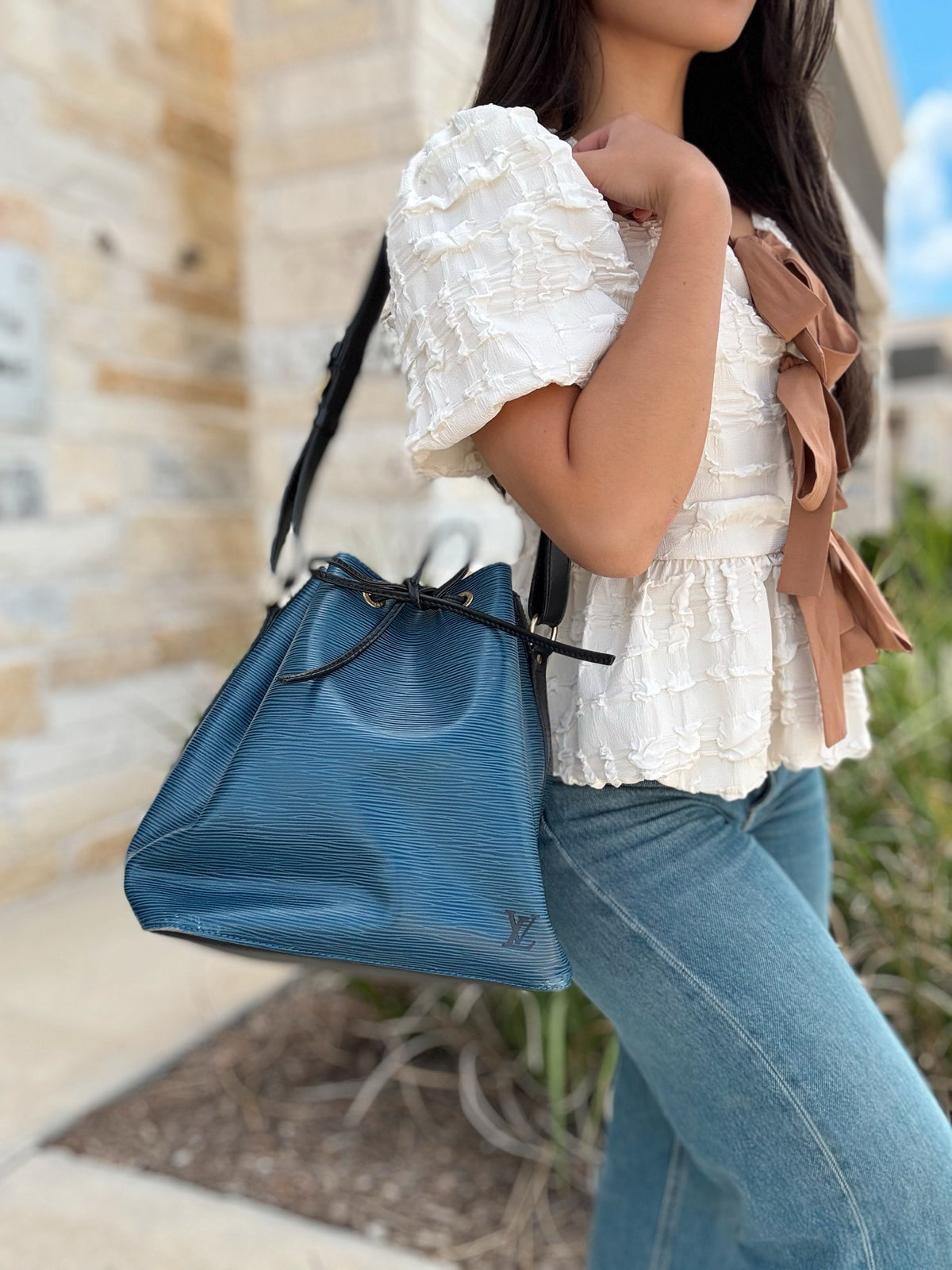 Louis Vuitton Noe Epi Leather Purse