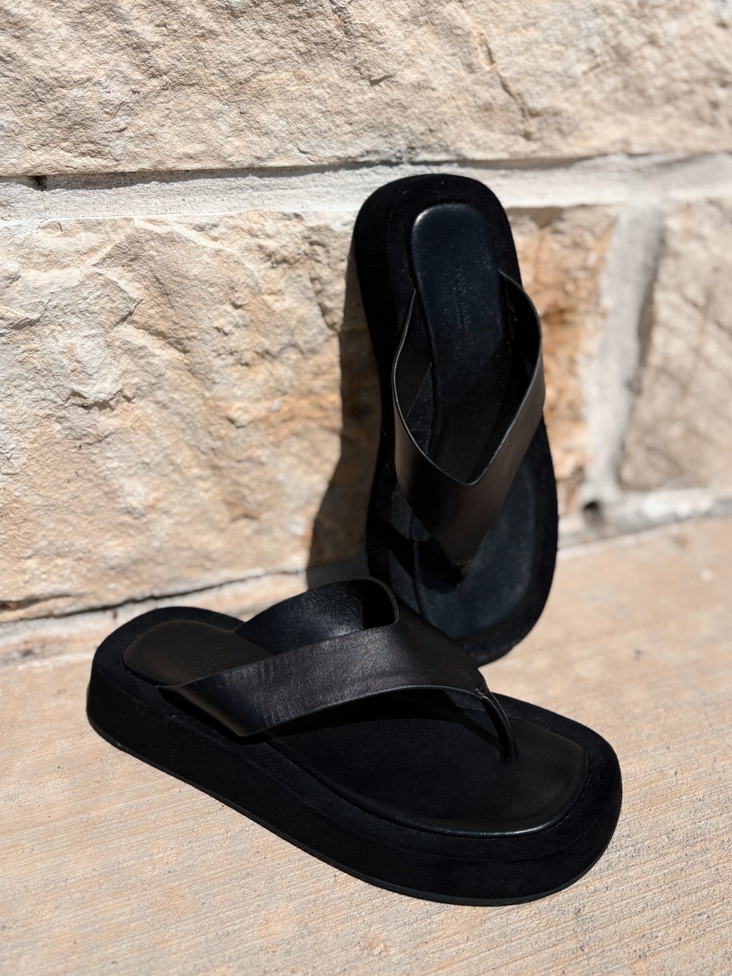 Tony Bianco Size 7 Sandals