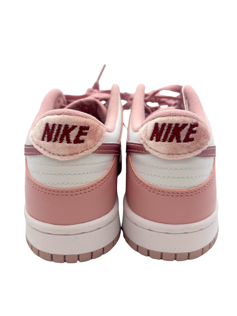 Nike Size 6.5Y (Fits like Women's 8) Pink Shoes