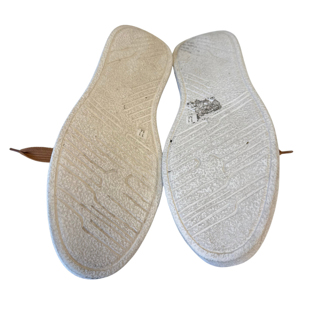Tootsies Size 11 Tan Sneakers