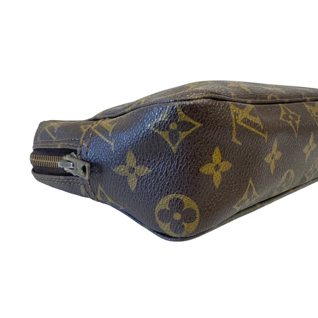 Louis Vuitton Trousse Toilette 23