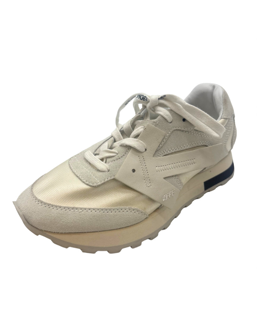 OFF-WHITE Size 7 Sneakers