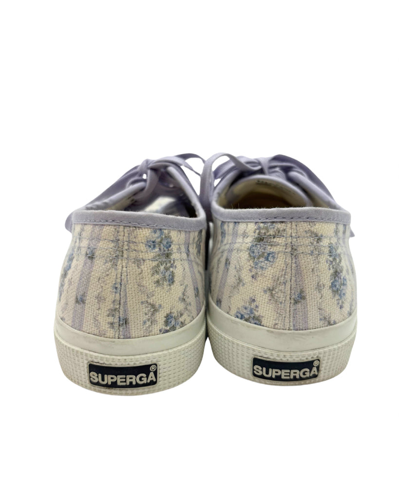 SuperGa Size 8.5 Sneakers