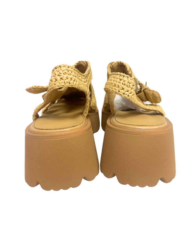unknown Size 9 Tan Shoes