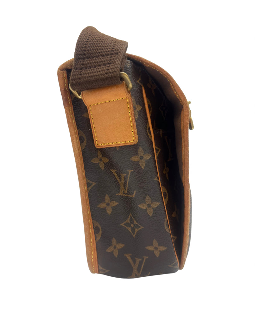 Louis Vuitton Bospere