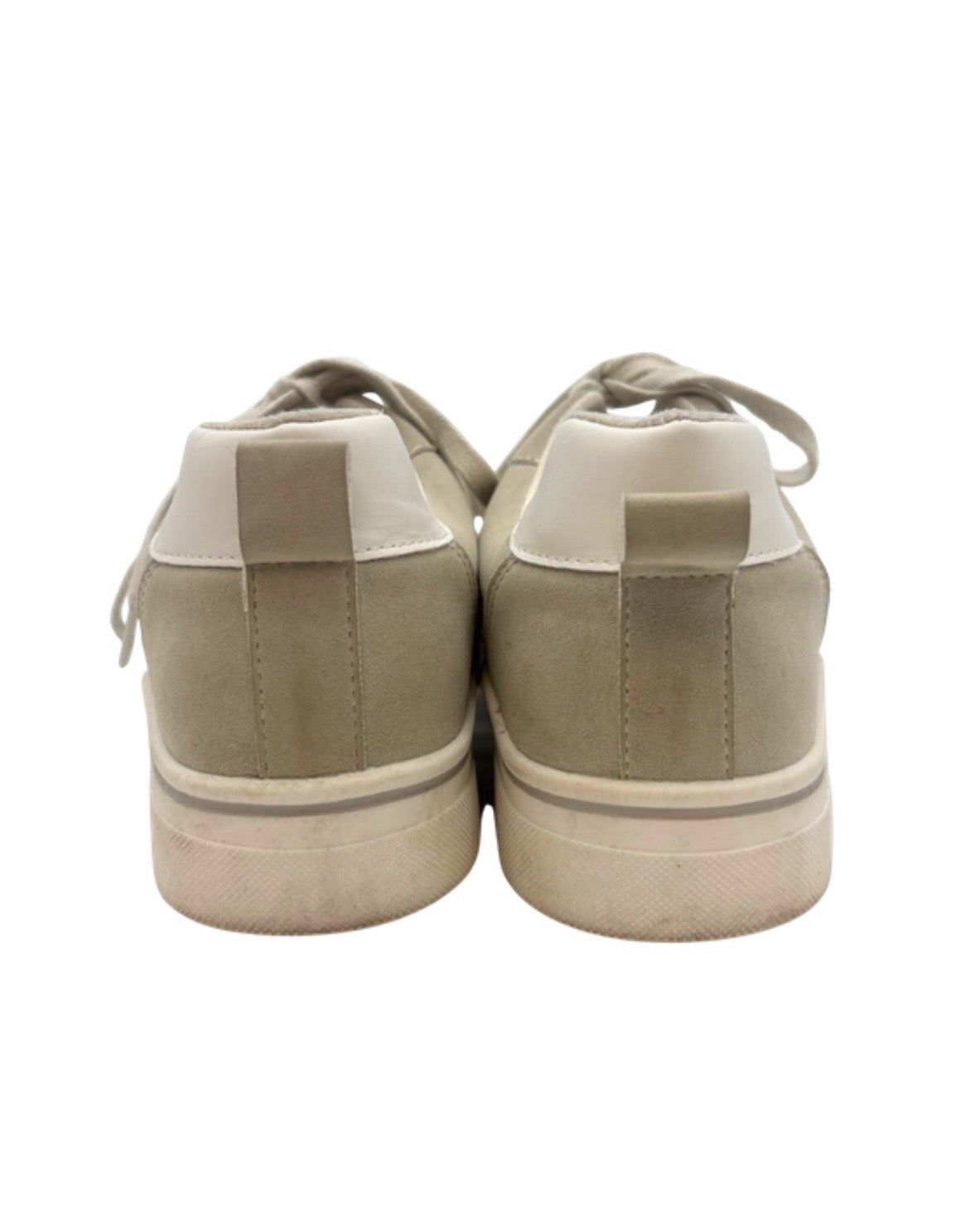 Mia Size 8 Sneakers