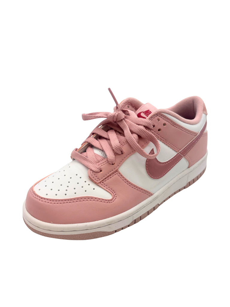 Nike Size 6.5Y (Fits like Women's 8) Pink Shoes