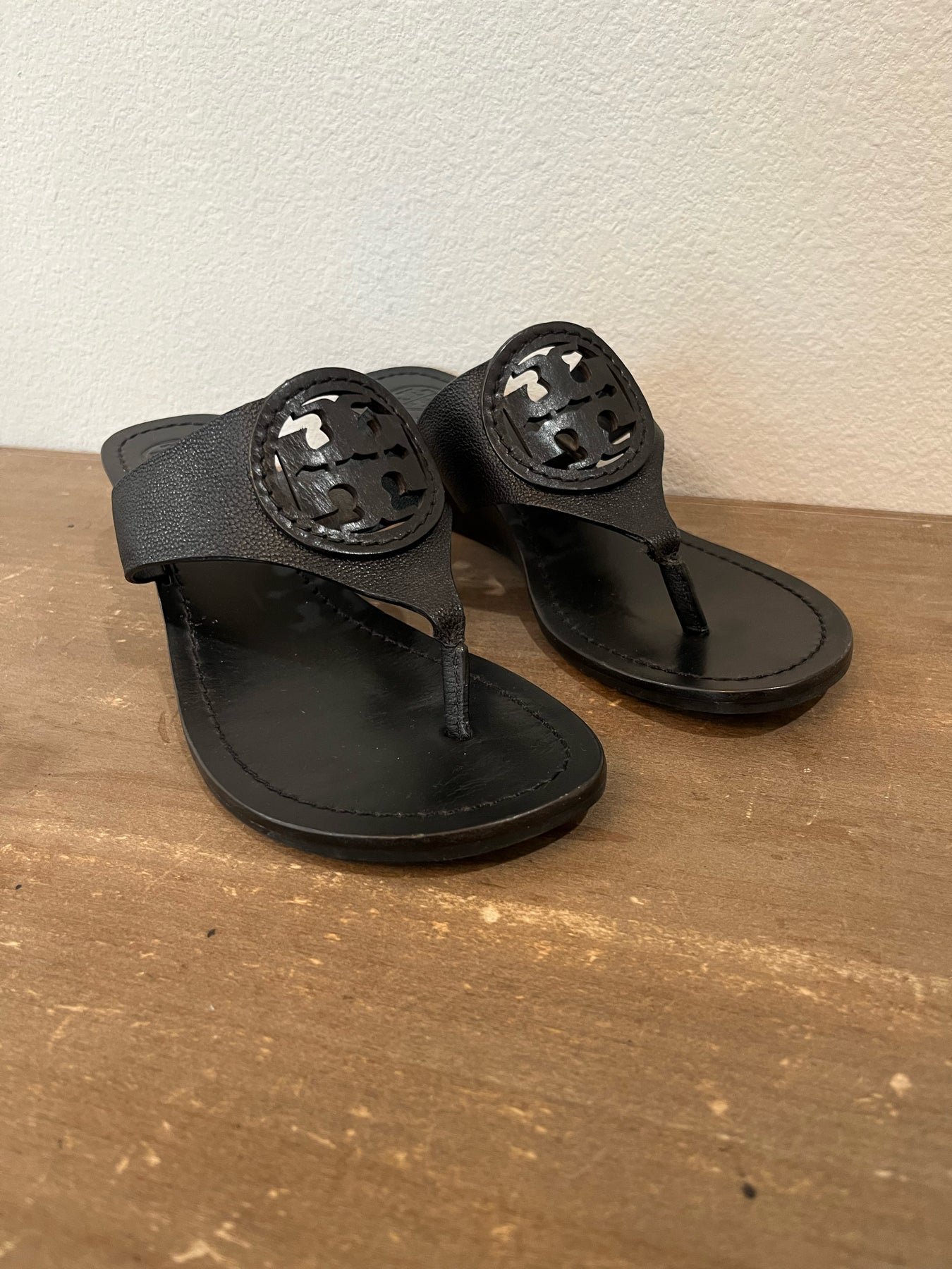 Tory Burch Size 8 Black Miller Wedges