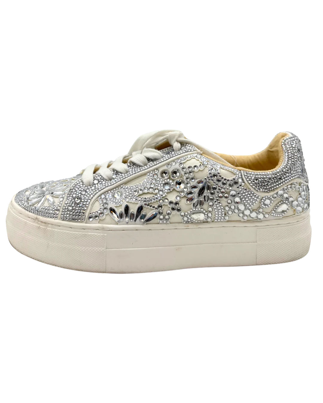 Betsey Johnson Size 6.5 Sneakers