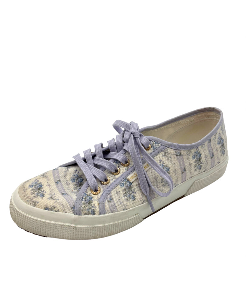 SuperGa Size 8.5 Sneakers