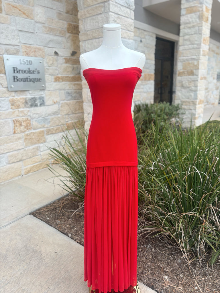 NWT R$130 Luxxel Size Medium Red Dress