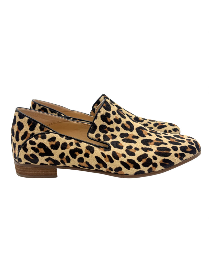 Clarks Size 9 Leopard Print Loafers