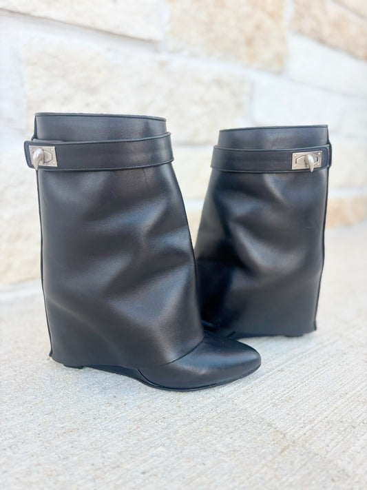 Givenchy Size 38.5 (US 8.5) Boots