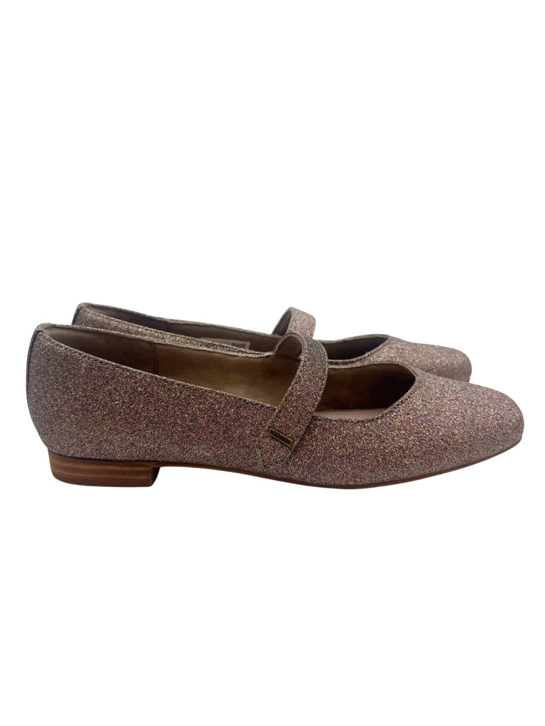 Toms Size 6.5 Pink Shoes