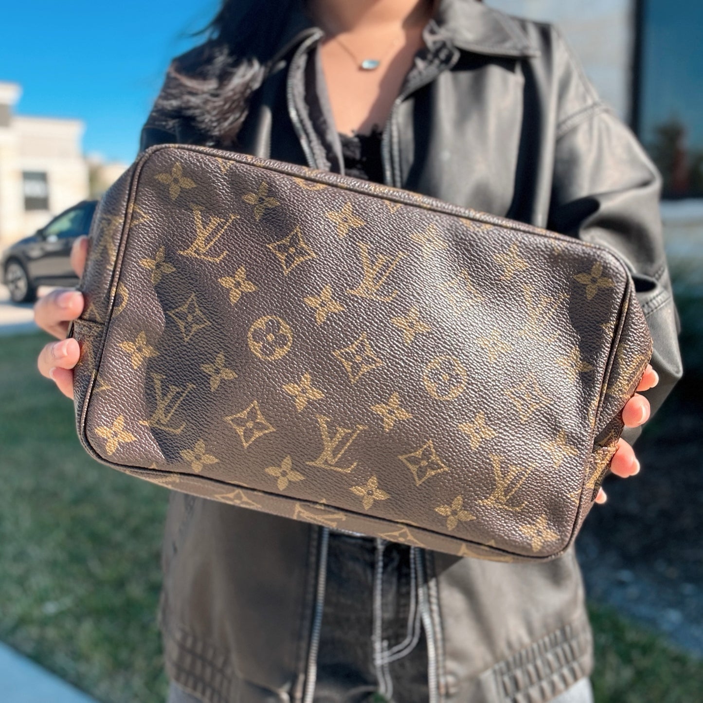 Louis Vuitton Trousse Toilette 23