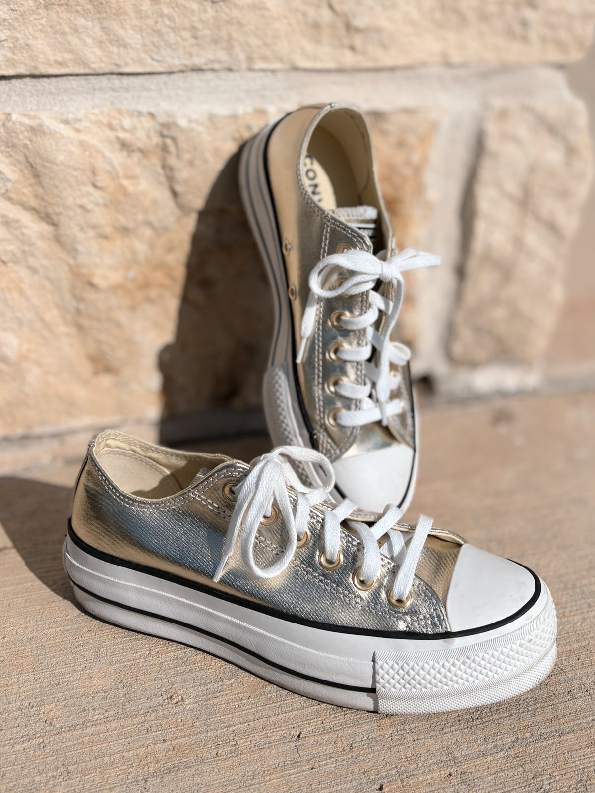 Converse Size 6.5 Sneakers