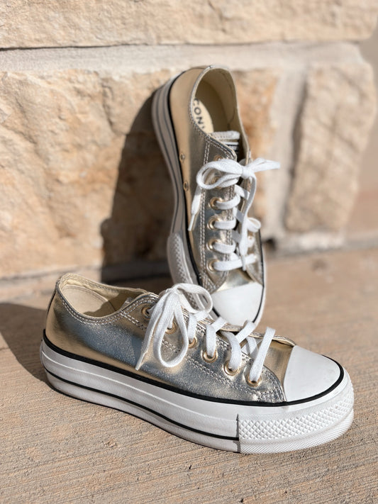 Converse Size 6.5 Sneakers