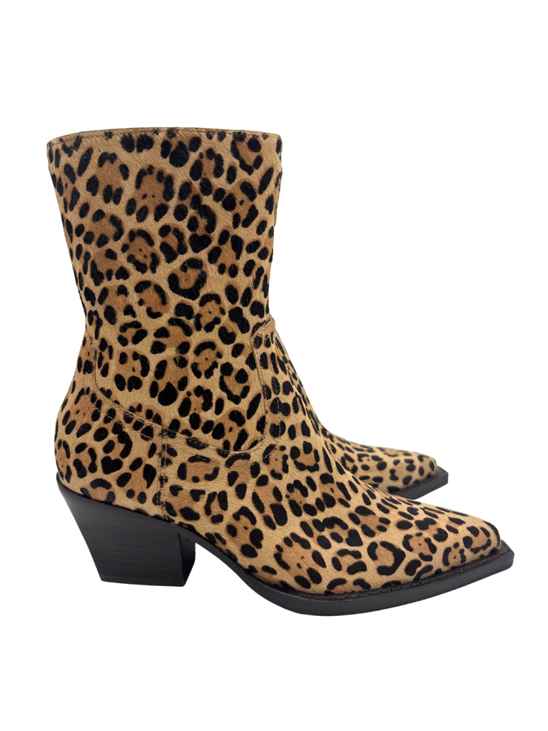 Dolce Vita Size 8 cheetah Boots