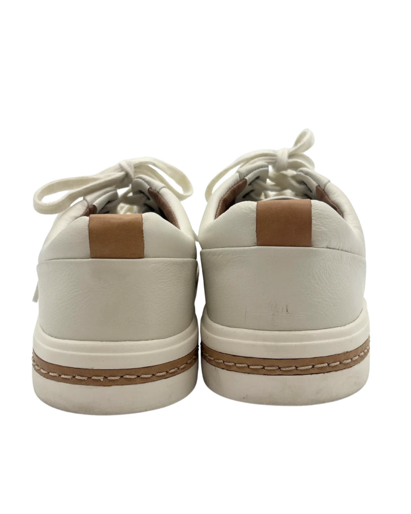 Clarks Size 6.5 Sneakers