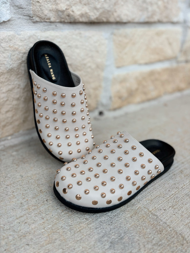 AZALEA WANG Size 7 Clogs